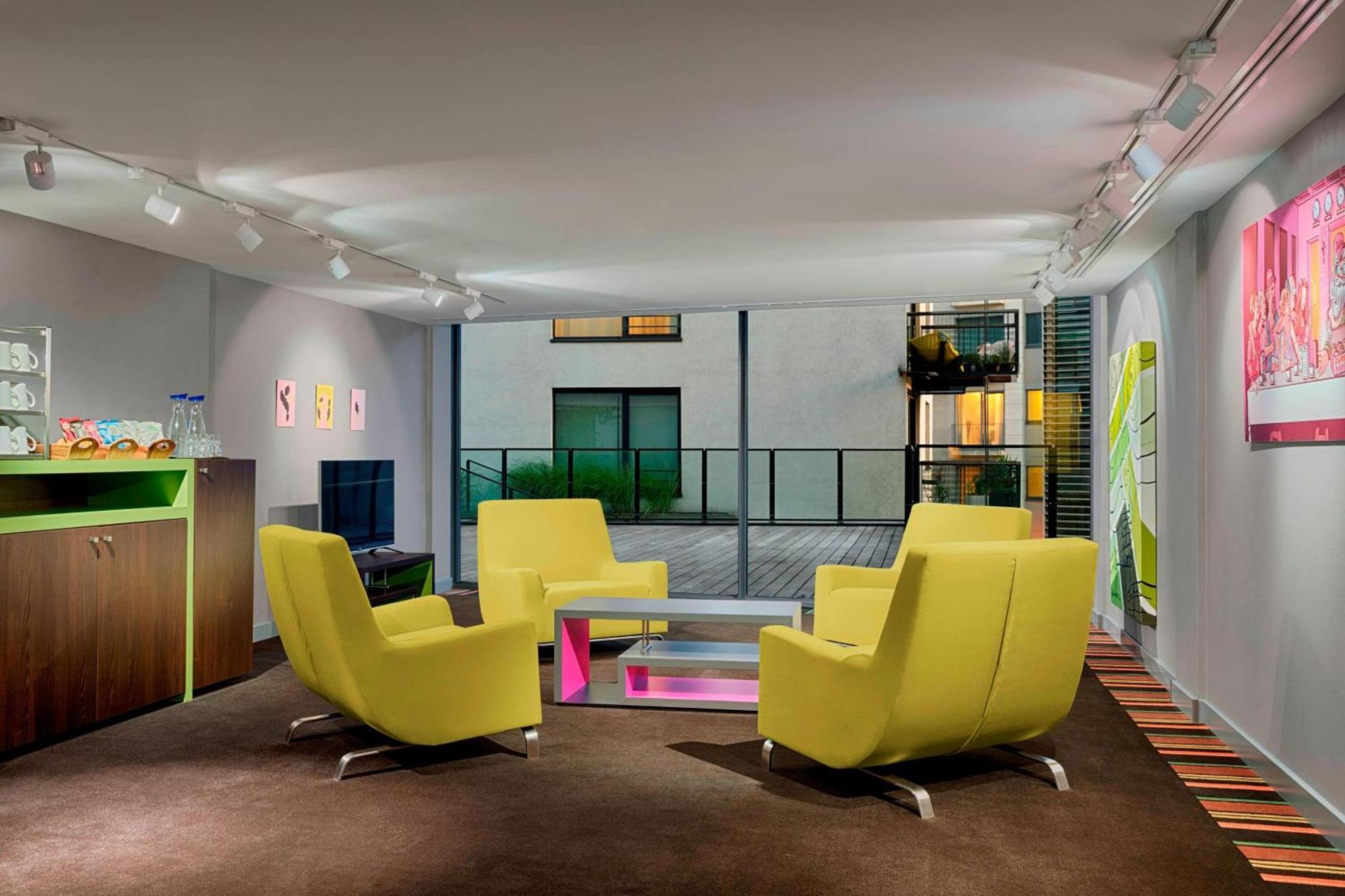 Aloft Schuman Hotel